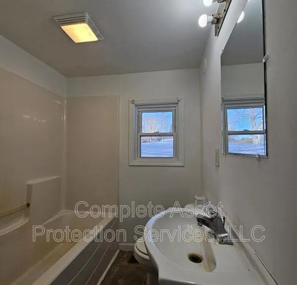 18 S Frame St — Photo 6