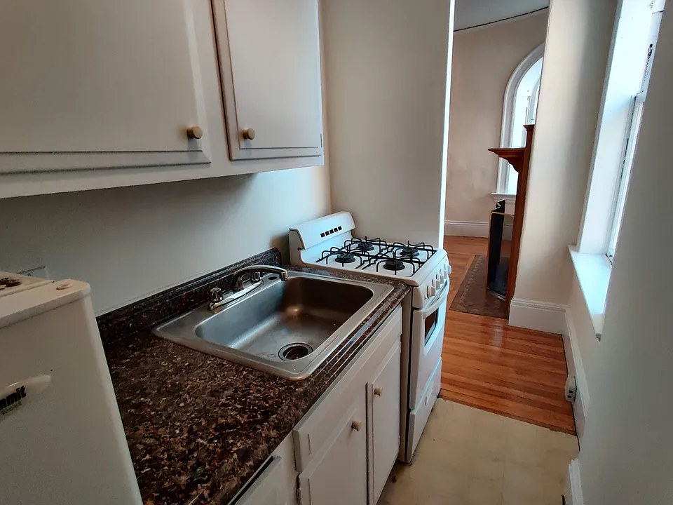 2 Ware St #309A