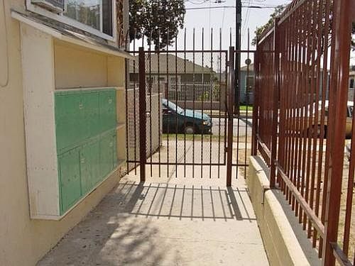 2nd image of 3615 W 104th St APT 13