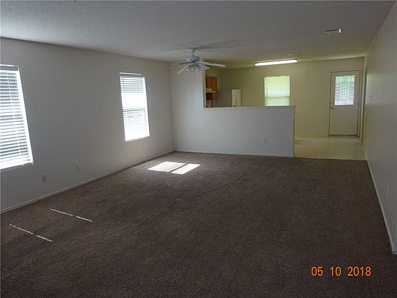 5th image of 125 Sandlewood Dr