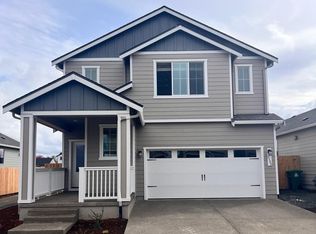 1302 Parkside Ave, Woodburn, OR