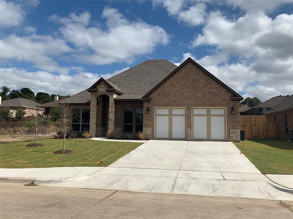 1st image of 196 Melbourne Dr