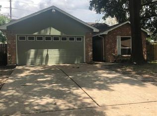13702 Larwood Ln, Houston, TX 77038
