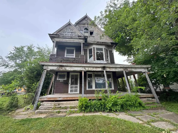 806 E Market St, Logansport, IN 46947