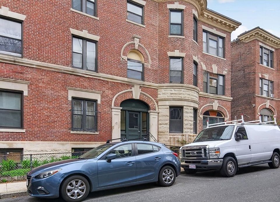 1st image of 19 Royal St #6