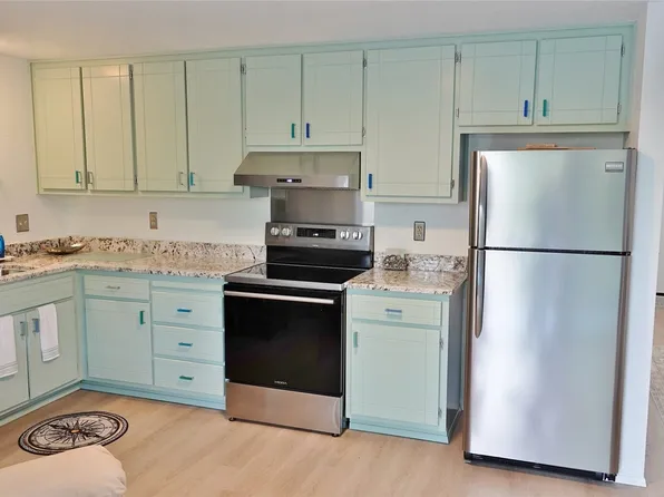 865 Cuddy Court NW #106, Ocean Shores, WA 98569