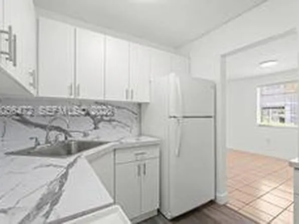 17255 SW 95th Ave #D153, Miami, FL 33157