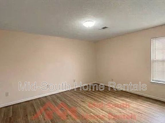 5th image of 1263 Tunica St