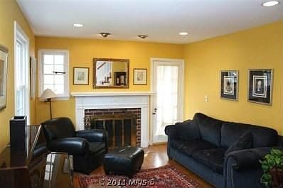 3rd image of 9516 Ewing Dr