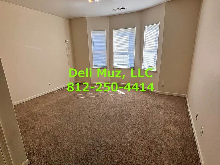 1427 Culver Dr #B — Photo 9