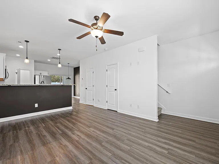 4 Catalina Cir #4 — Photo 8