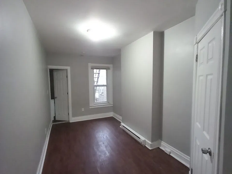 33 N Franklin St #2