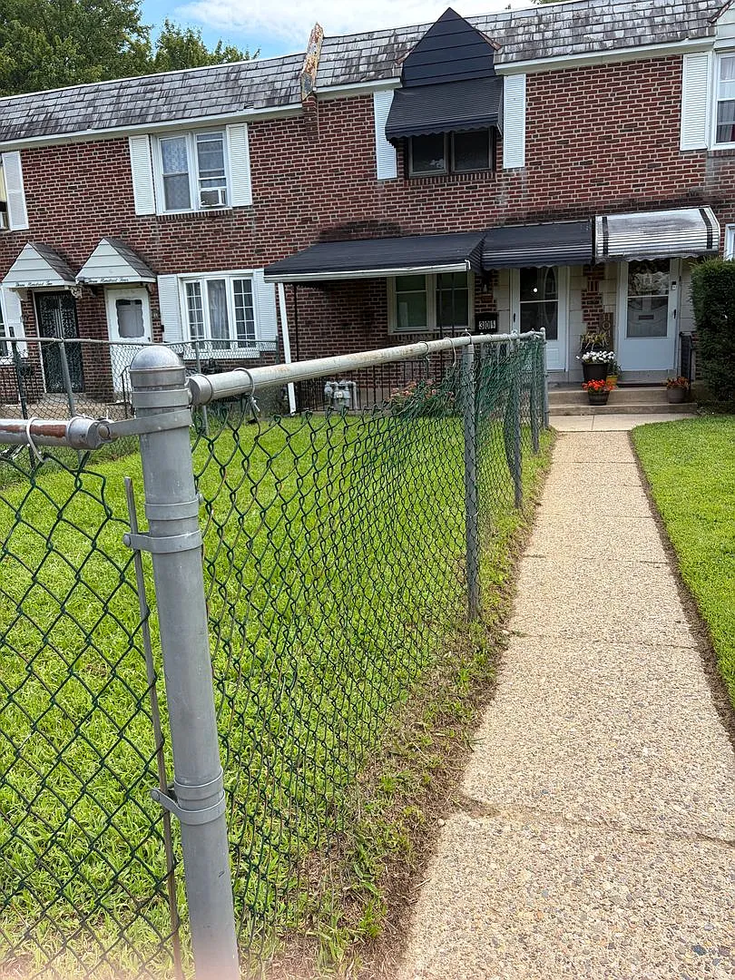 House for Rent in Colwyn — Photo 1
