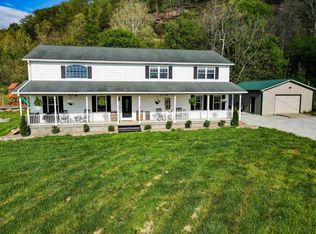 1177 Split Rock Dr, Gallipolis Ferry, WV 25515