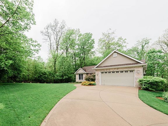 3rd image of 4250 E Cardigan Ct