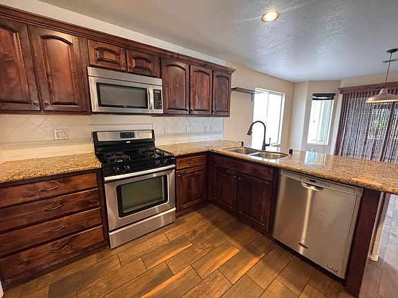 5th image of 6300 Verdi Way NW