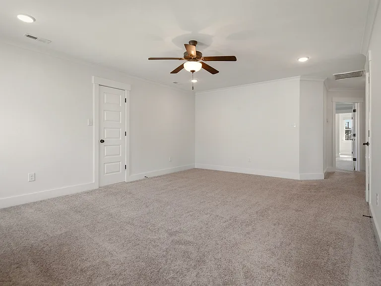 3718 Graythorne Dr — Photo 36