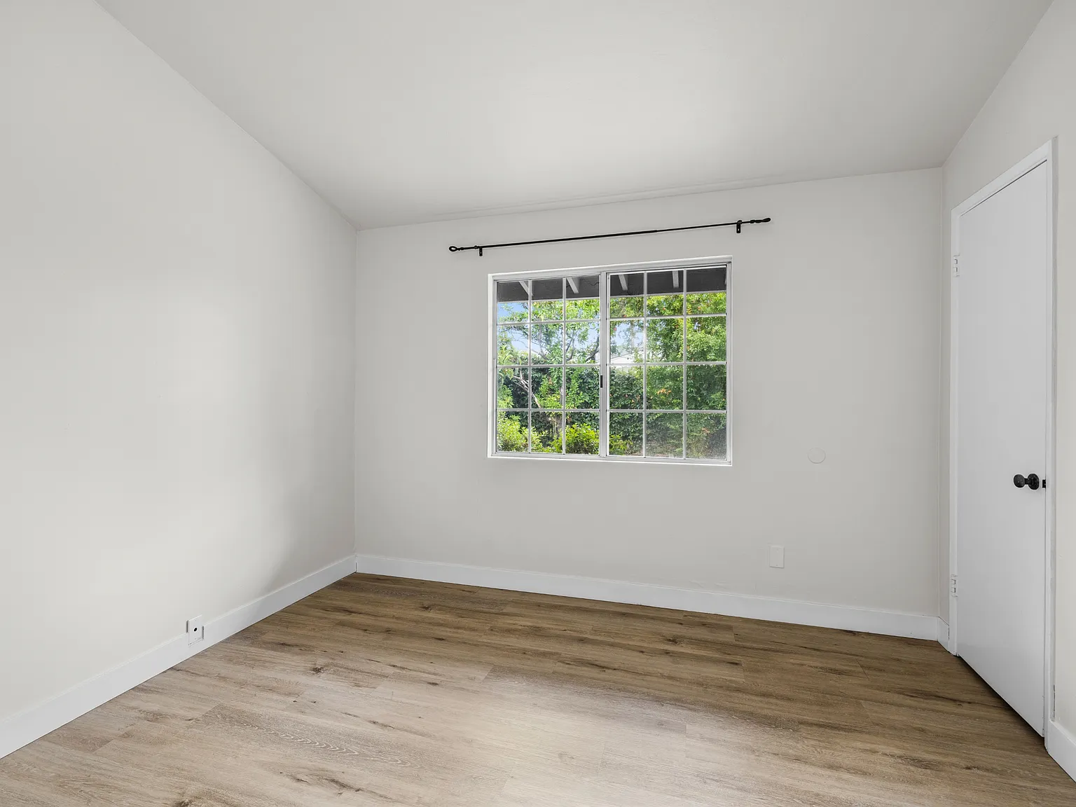 5348 Redding Road - 1 — Photo 4