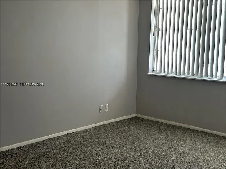 1170 N Federal Hwy #1110 — Photo 14