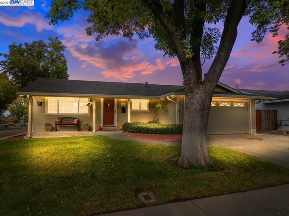 34864 Gladstone Pl, Fremont, CA 94555