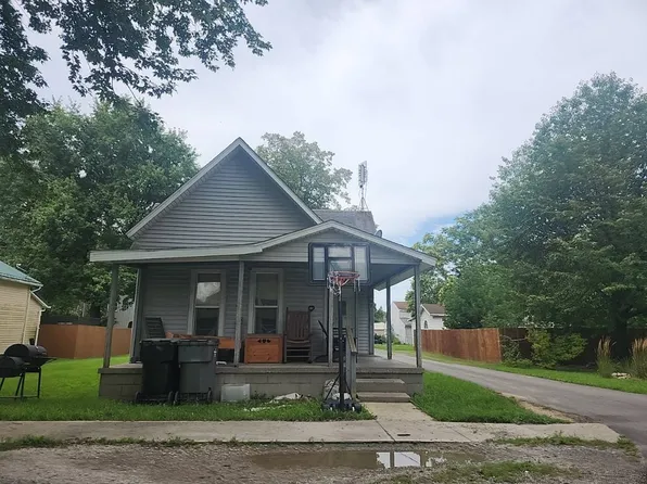 107 N Pecan St, Syracuse, IN 46567