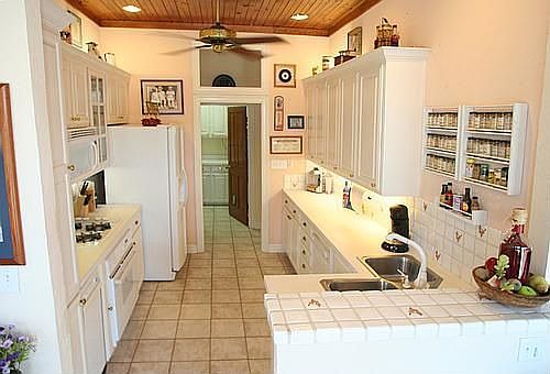 Kitchen w/ Beadboard Ceiling