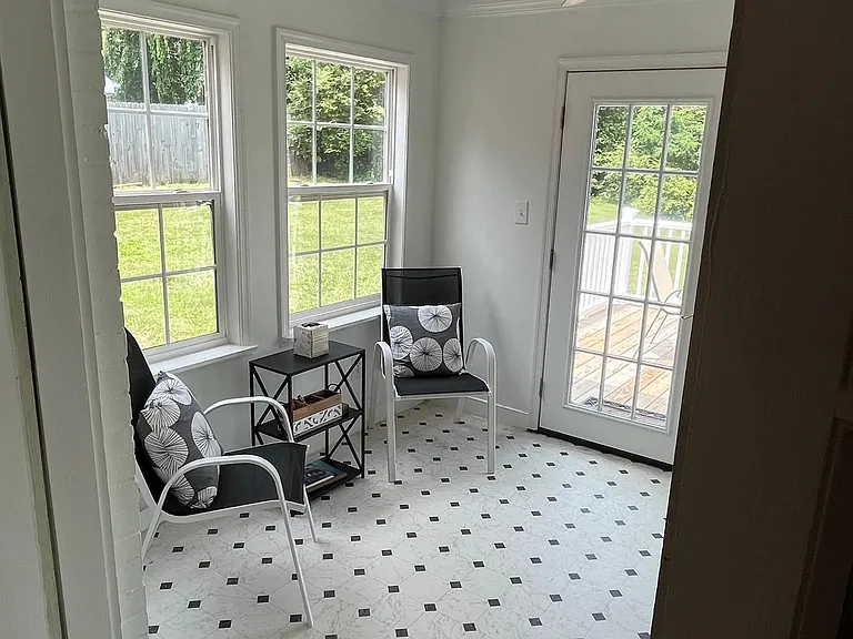 8602 Warrenton Dr — Photo 18