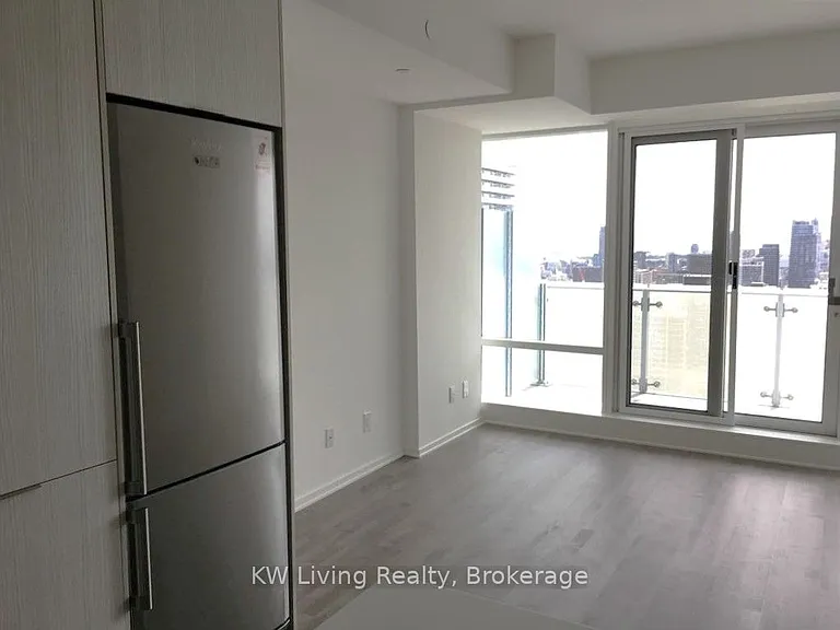 1 Bloor St E #2606 — Photo 9
