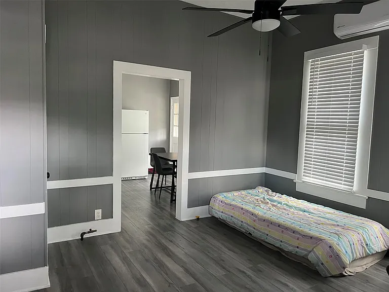 1233 Morris St — Photo 18