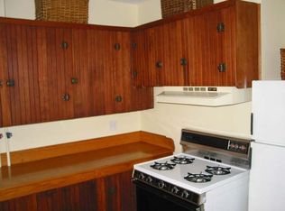 32 3rd St, Newport, RI 02840