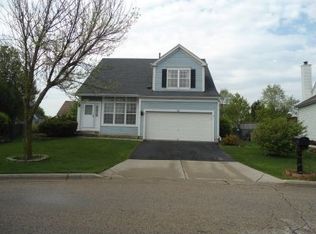 31 Ridge Ct, South Elgin, IL 60177