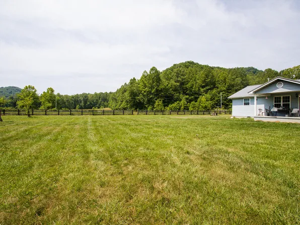 151 White Pine Ln, Vanceburg, KY 41179