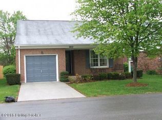 8813 Staghorn Dr, Louisville, KY 40242
