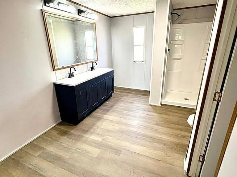 202 One Tree Ln — Photo 9