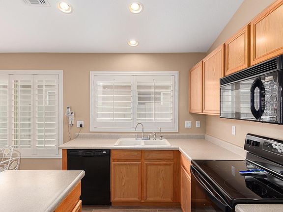 4th image of 8138 W Tonto Ln