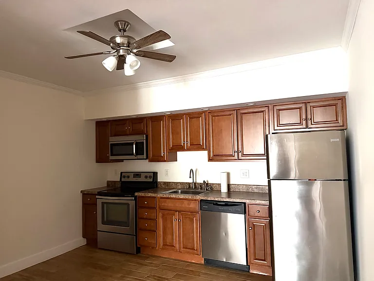 126 N 2nd Ave — Photo 3