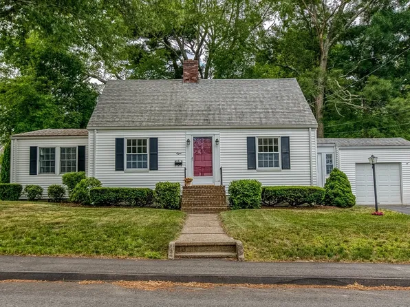 8 Stevens Ter, Randolph, MA 02368