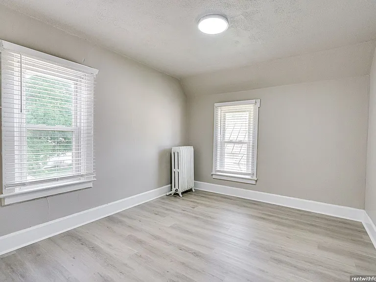 1111 Oviatt St, Kaukauna — Photo 9