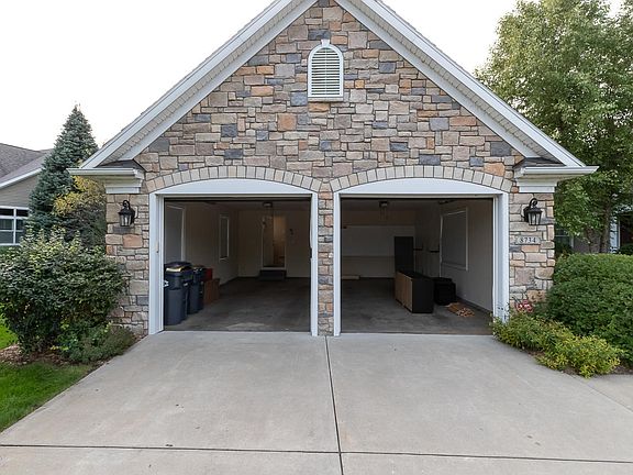 3rd image of 8734 Oakland Hills Cir #6