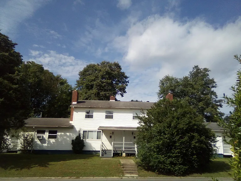 305 Pennsylvania Ave — Photo 8