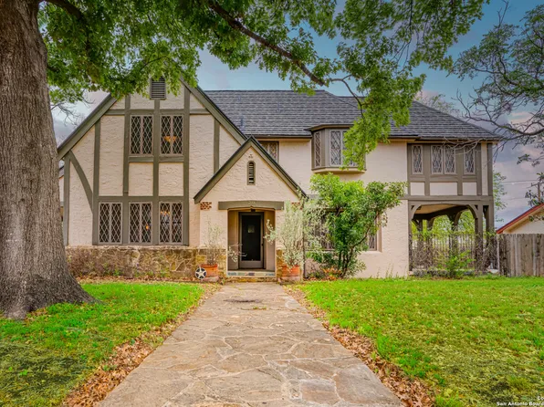 211 MARY LOUISE DR, San Antonio, TX 78201