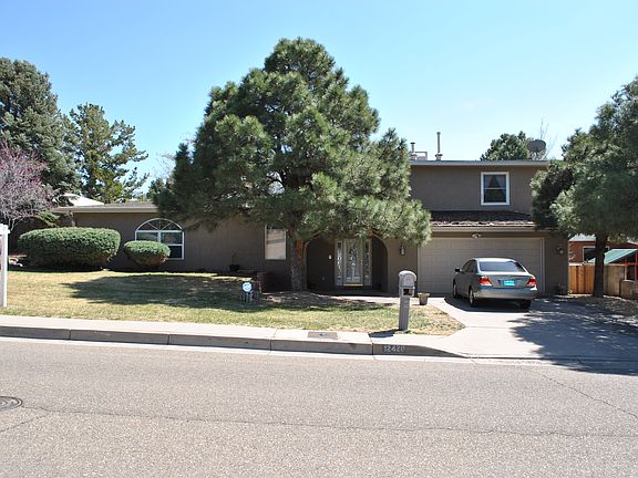 2nd image of 12420 Chelwood Pl NE