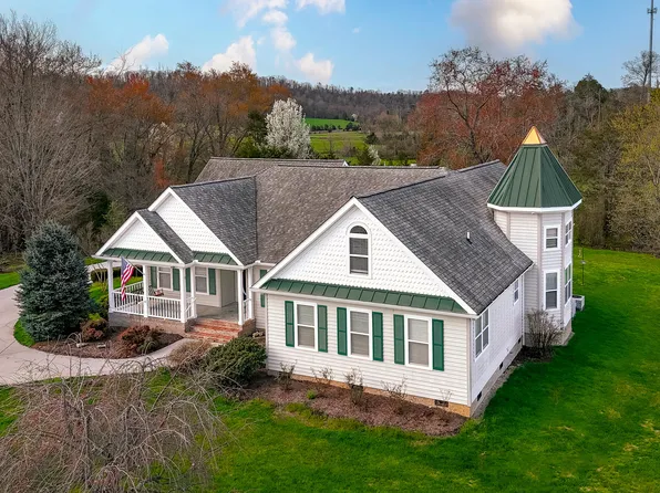5806 Indian Moccasin Ln, Knoxville, TN 37918