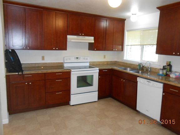 5th image of 16628 NE 106th St