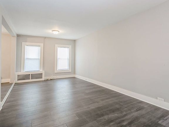 5th image of 156 Bellevue Pl
