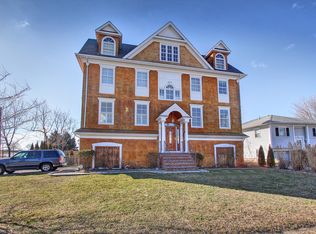 110 Baldwin Ter, Fairfield, CT 06824
