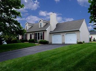 117 Charles Ave, Stewartstown, PA 17363