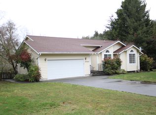 17211 107th Ave SW, Vashon, WA 98070