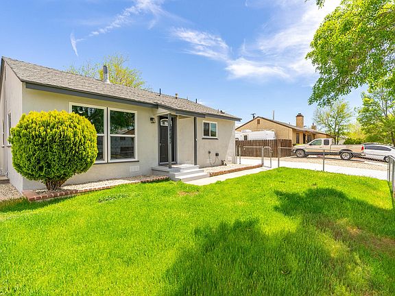 4th image of 38642 Jacklin Ave