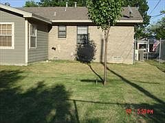 2nd image of 2501 Patricia Ln